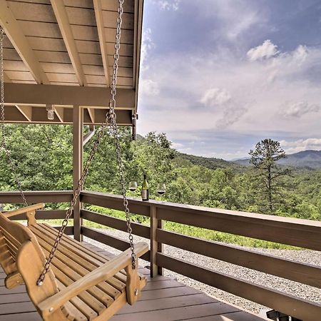 Vibrant Bryson City Home With Mtn Views And Deck! Buitenkant foto