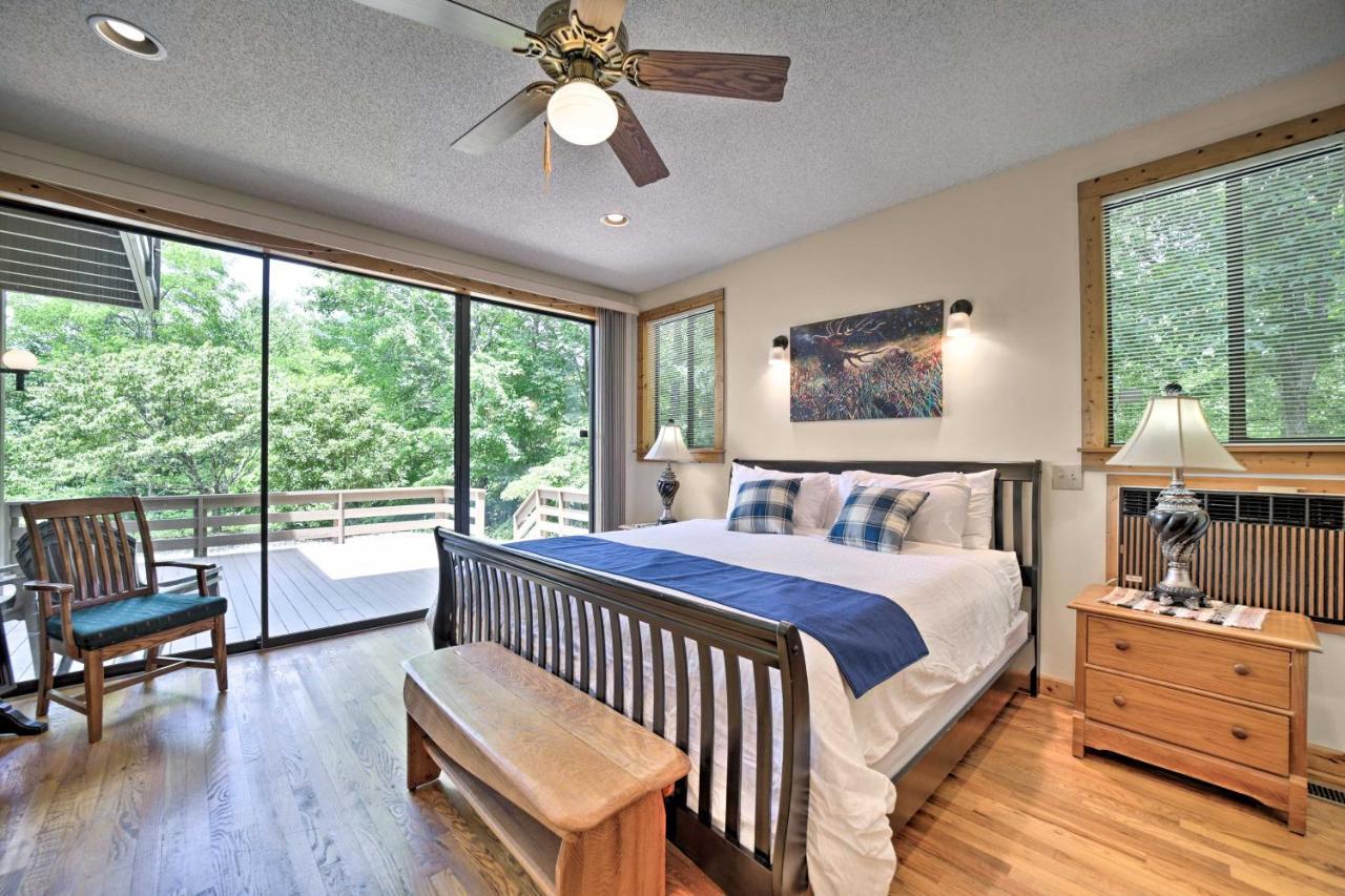 Vibrant Bryson City Home With Mtn Views And Deck! Buitenkant foto
