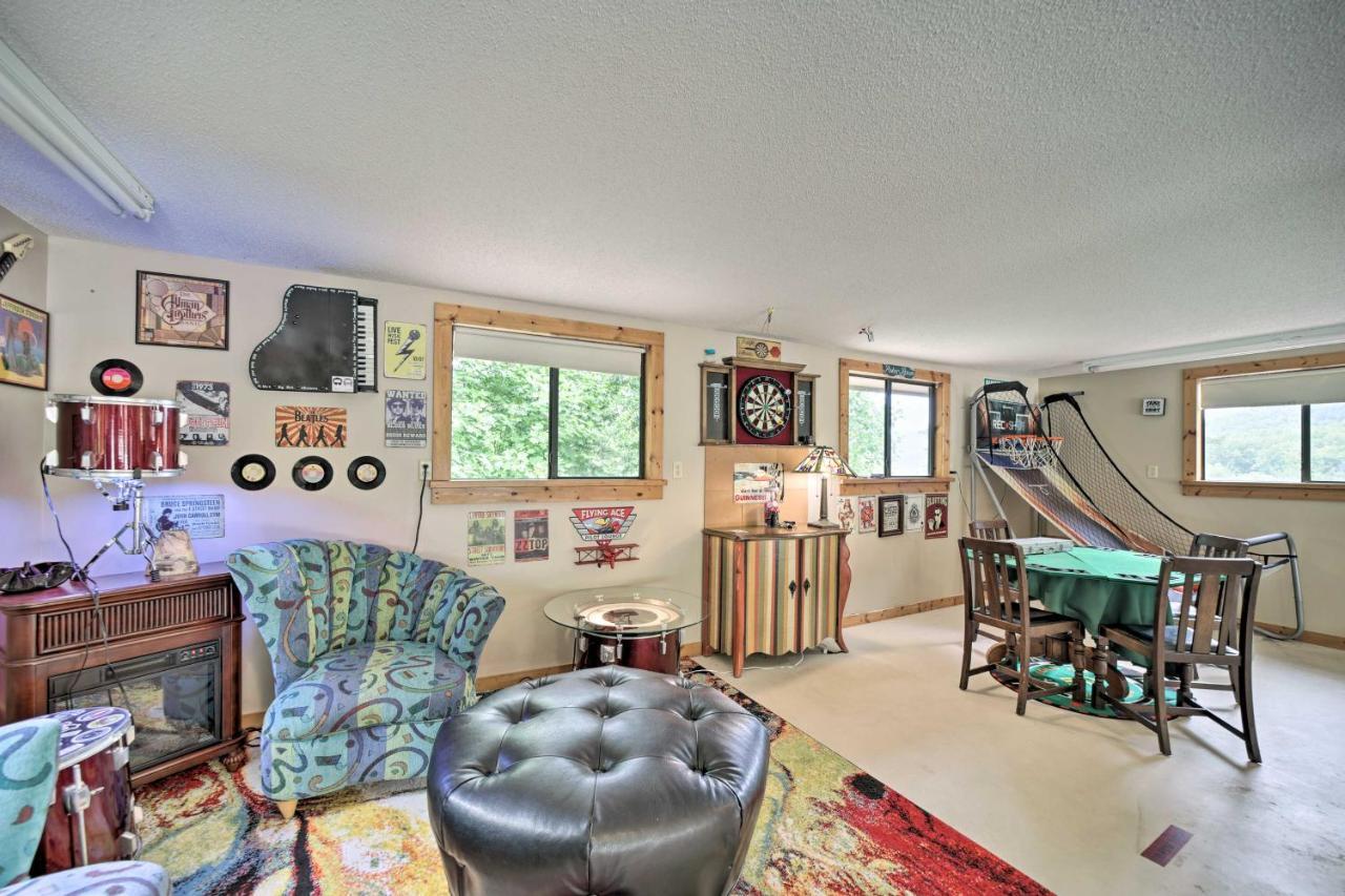 Vibrant Bryson City Home With Mtn Views And Deck! Buitenkant foto