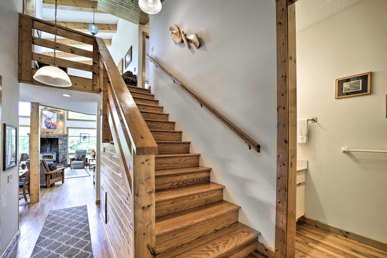 Vibrant Bryson City Home With Mtn Views And Deck! Buitenkant foto